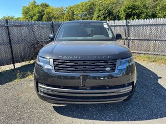 New 2025 Land Rover Range Rover Long Wheelbase SE video 2