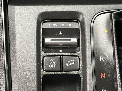 Used 2023 Honda CR-V LX image 13