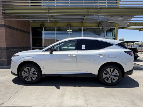 Used 2025 Nissan Murano SL AWD/4WD image 7