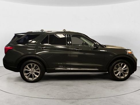 Used 2022 Ford Explorer Limited w/ Equipment Group 301A AWD/4WD image 6
