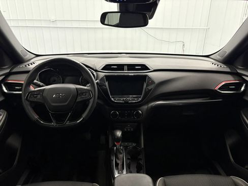 Used 2021 Chevrolet TrailBlazer RS w/ Technology Package FWD image 50