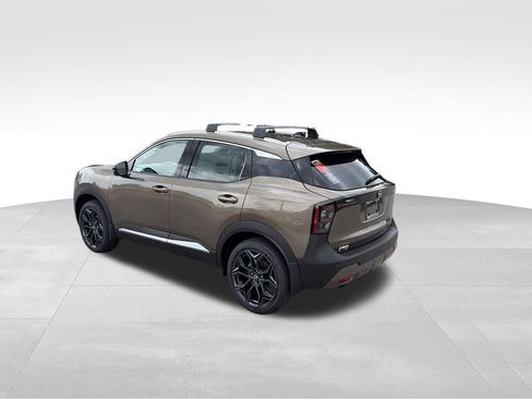 New 2026 Nissan Kicks SR w/ Cold Weather Package AWD/4WD image 4