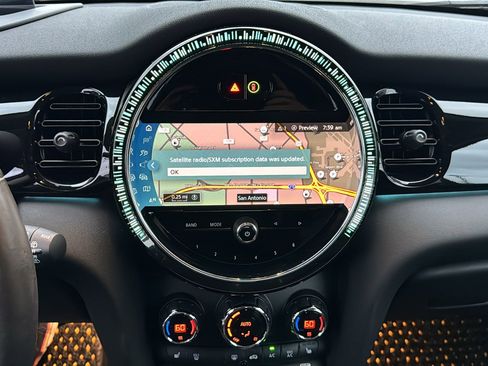 Used 2022 MINI Cooper SE FWD image 29
