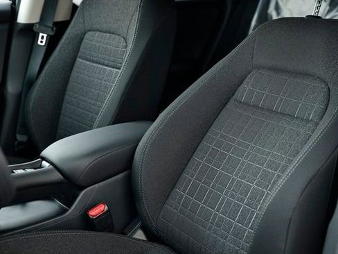 New 2026 Honda HR-V LX image 27