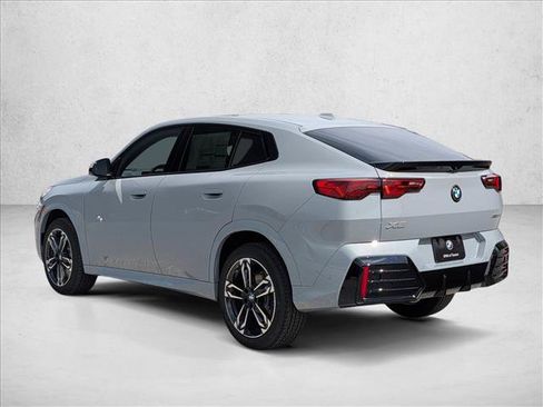 New 2026 BMW X2 xDrive28i AWD/4WD image 9