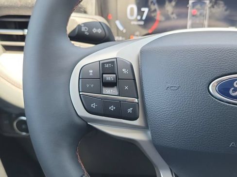 New 2026 Ford Explorer Active w/ Active Comfort Package RWD image 31