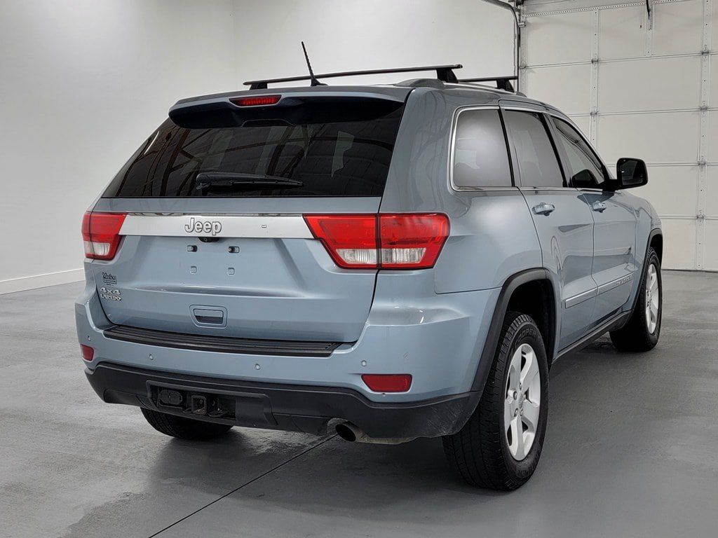 Used 2013 Jeep Grand Cherokee Laredo AWD/4WD image 8