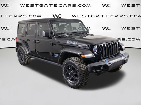 Used 2023 Jeep Wrangler Unlimited w/ Sun & Screen Package AWD/4WD image 46