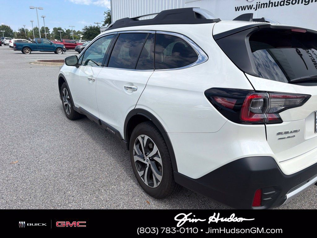 Used 2022 Subaru Outback Touring AWD/4WD image 5