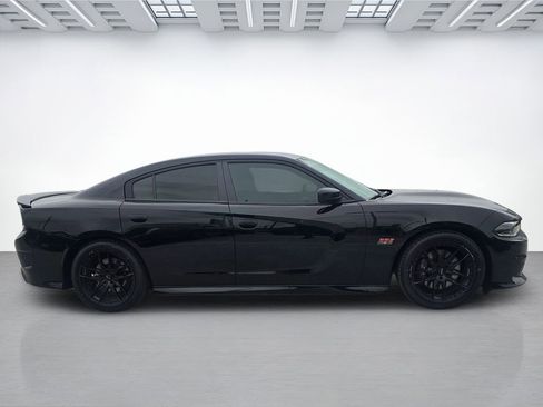 Used 2023 Dodge Charger Scat Pack w/ Technology Group RWD image 4