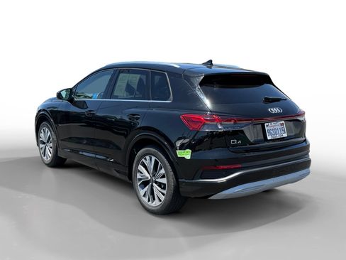 Used 2023 Audi Q4 e-tron Premium Plus w/ Premium Plus RWD image 3