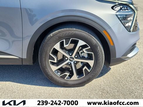 Certified 2025 Kia Sportage EX w/ Premium Package FWD image 7