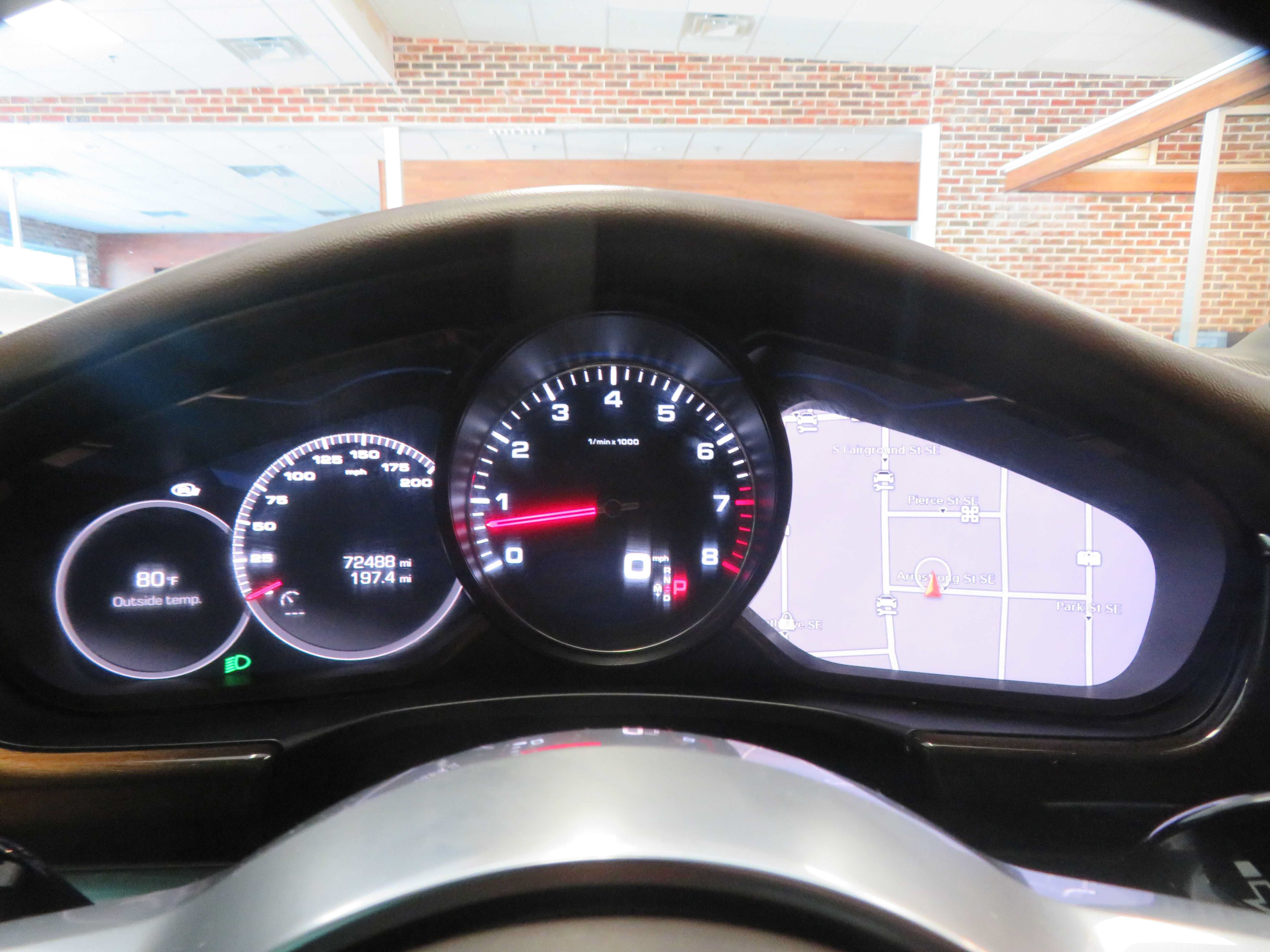 Used 2018 Porsche Panamera 4S AWD/4WD image 33