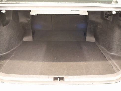 Used 2025 Toyota Camry SE image 28