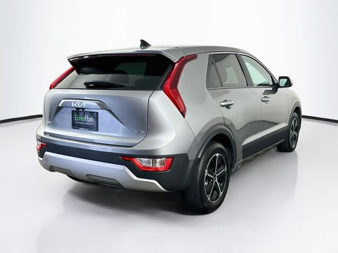 Used 2025 Kia Niro LX FWD image 9