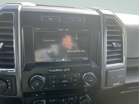 Used 2015 Ford F150 XLT w/ Equipment Group 302A Luxury image 30