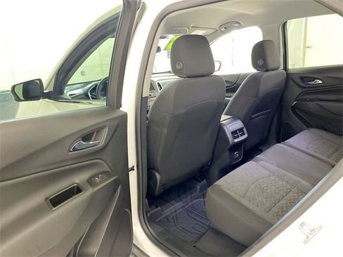Used 2023 Chevrolet Equinox LT image 29