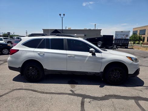 Used 2017 Subaru Outback 2.5i Limited w/ Popular Package #5 AWD/4WD image 5