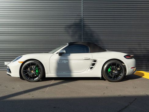 Used 2025 Porsche 718 Boxster S image 2