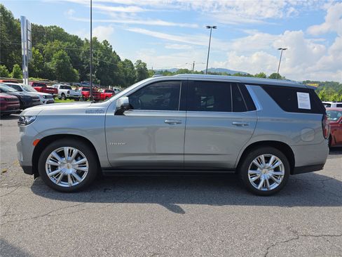 Used 2024 Chevrolet Tahoe High Country w/ Advanced Technology Package AWD/4WD image 6
