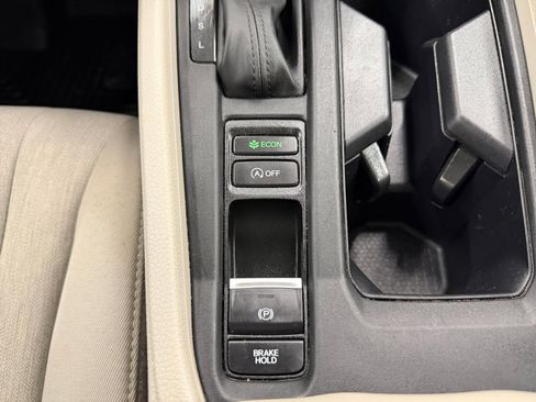 Used 2023 Honda Accord EX image 18