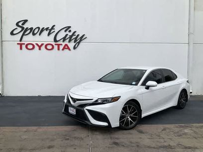 Used 2023 Toyota Camry SE w/ Convenience Package
