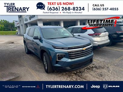 Used 2025 Chevrolet Traverse LT