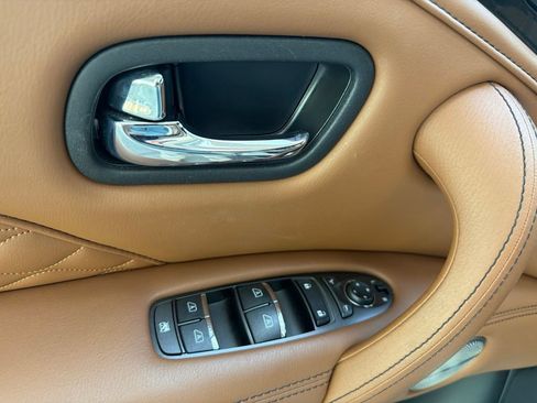 Used 2023 INFINITI QX80 Sensory w/ Cargo Package AWD/4WD image 7