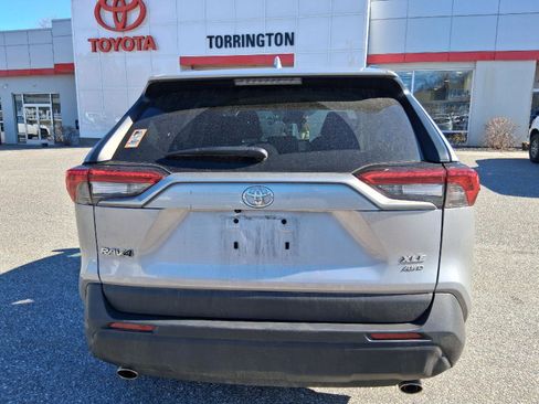 Used 2024 Toyota RAV4 XLE image 6