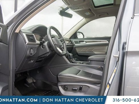 Used 2022 Volkswagen Atlas SE AWD/4WD image 3