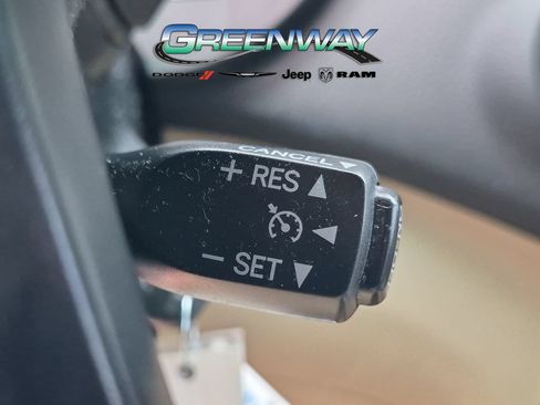 Used 2012 Toyota Highlander FWD image 29