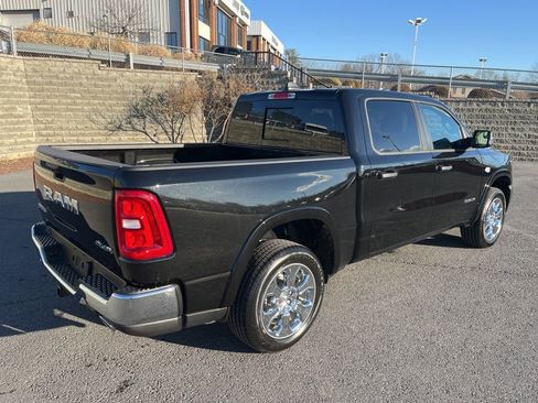 New 2026 RAM 1500 4x4 Crew Cab image 9