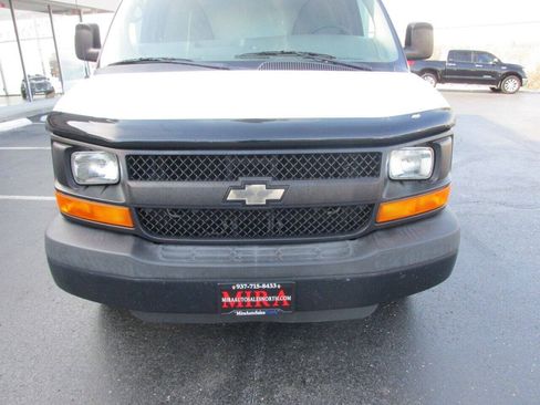 Used 2014 Chevrolet Express 3500 RWD image 43