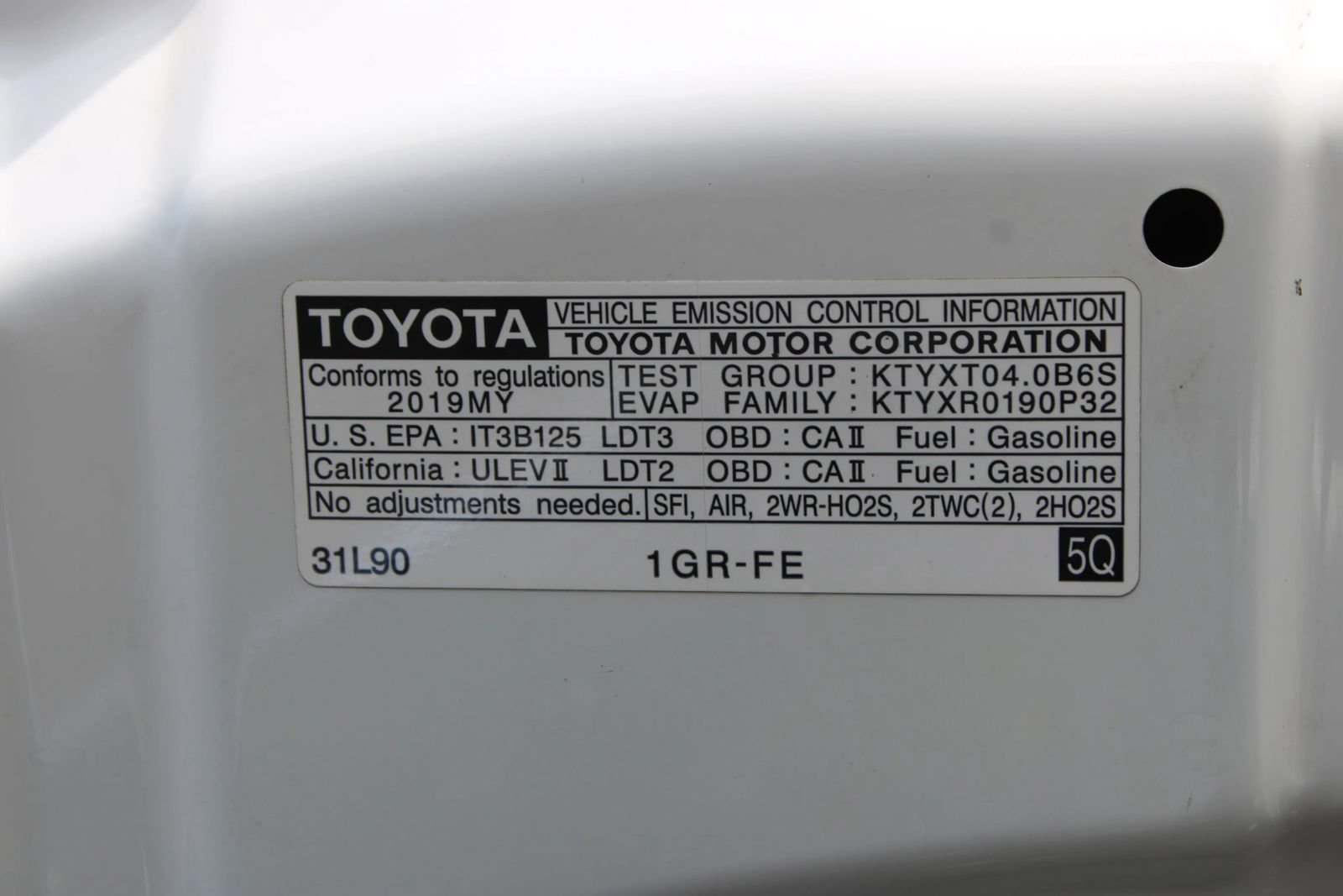 Used 2019 Toyota 4Runner SR5 AWD/4WD image 36