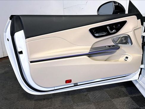 New 2026 Mercedes-Benz CLE 450 4MATIC Coupe image 11