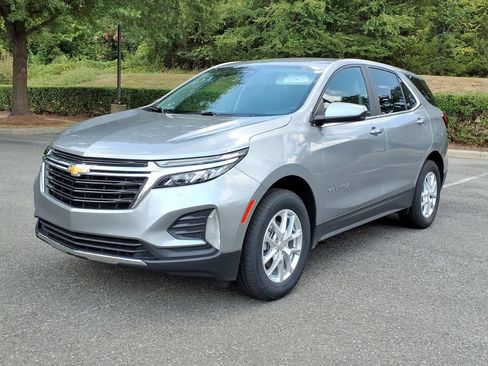 Certified 2024 Chevrolet Equinox LT AWD/4WD image 27