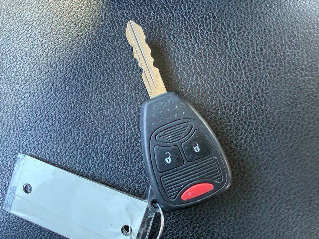 Used 2014 Jeep Wrangler Unlimited Sahara w/ Connectivity Group AWD/4WD image 15
