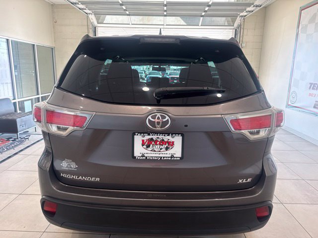 Used 2015 Toyota Highlander XLE FWD image 5