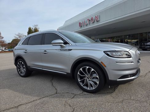 Used 2021 Lincoln Nautilus Reserve image 2