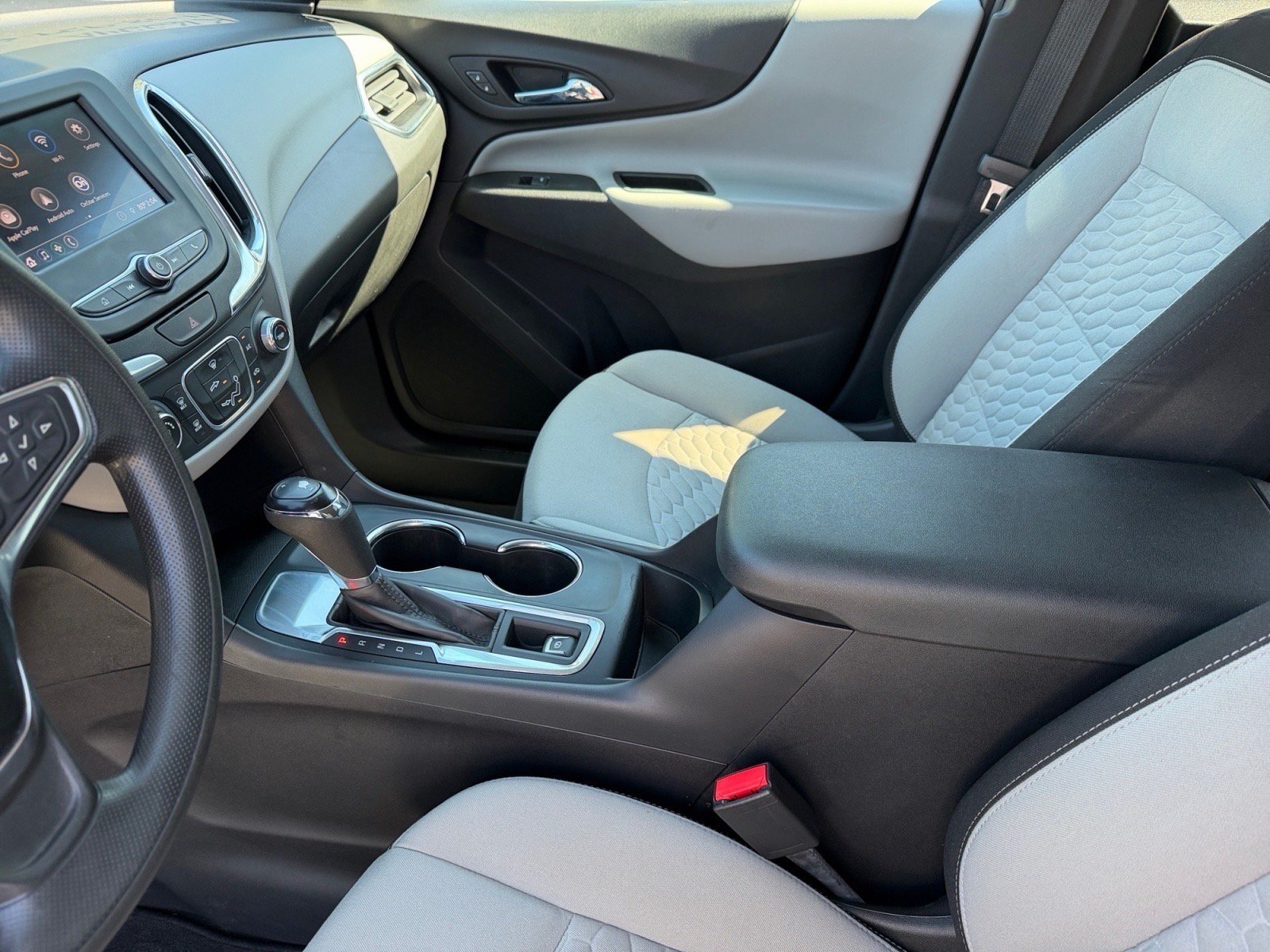 Used 2021 Chevrolet Equinox LS w/ LS Convenience Package FWD image 12