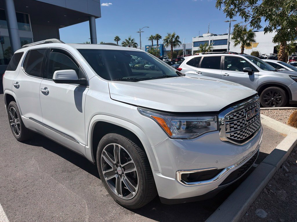 Used 2019 GMC Acadia Denali w/ Technology Package AWD/4WD image 4
