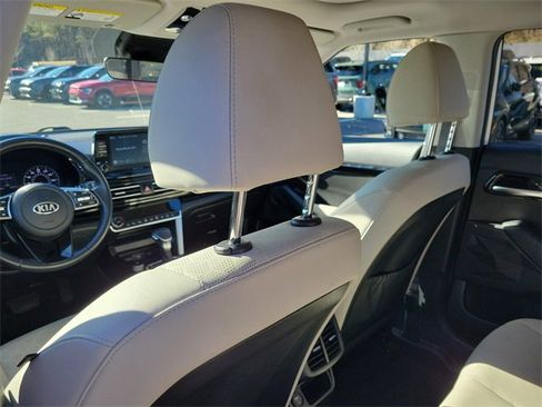 Used 2021 Kia Seltos EX image 14