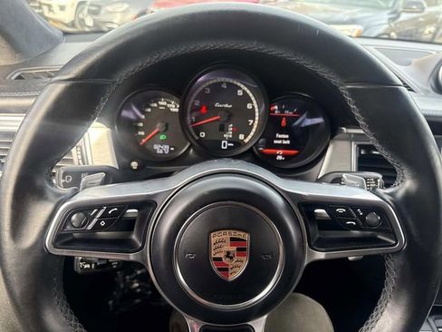 Used 2017 Porsche Macan Turbo image 29
