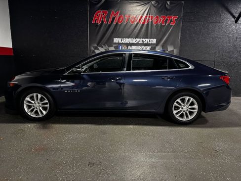 Used 2016 Chevrolet Malibu LT w/ Leather Package FWD image 2