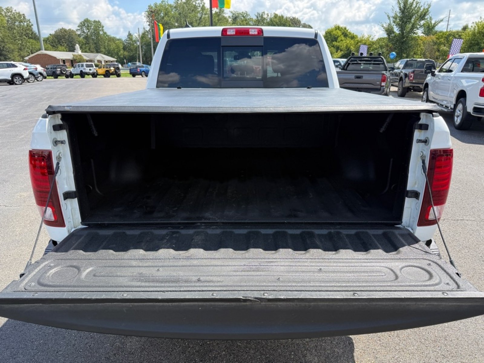 Used 2021 RAM 1500 Warlock AWD/4WD image 39
