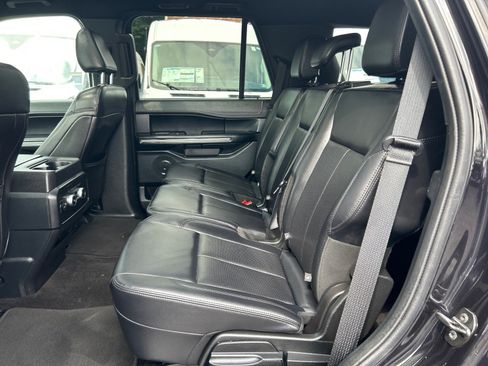 Certified 2021 Ford Expedition XLT AWD/4WD image 11