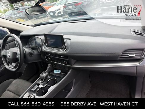 Certified 2025 Nissan Rogue SV AWD/4WD image 33