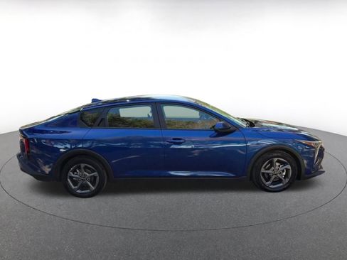 Used 2025 Kia K4 LXS image 16