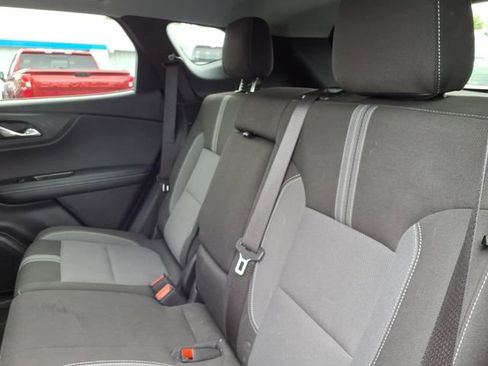 Used 2025 Chevrolet Blazer LT FWD image 18