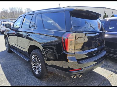 Used 2025 Chevrolet Tahoe Z71 image 2